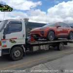 grúa trasladando vehículo en vía principal servicio de grúas Usaquén y Suba, atención rápida de AGEX Grúas con servicio de grúas Usaquén y Suba, remolque seguro con servicio de grúas Usaquén y Suba las 24 horas, automóvil siendo auxiliado en carretera servicio de grúas Usaquén y Suba, equipo especializado en servicio de grúas Usaquén y Suba, rescate vehicular confiable servicio de grúas Usaquén y Suba AGEX, camión averiado recibiendo servicio de grúas Usaquén y Suba, traslado rápido y seguro con servicio de grúas Usaquén y Suba, operador profesional brindando servicio de grúas Usaquén y Suba, asistencia inmediata servicio de grúas Usaquén y Suba disponible 24/7